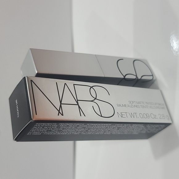 NIB ✅ NARS #TOUCH ME ~ SOFT MATTE TINTED LIP BALM ✨ BNIB - Picture 9 of 11